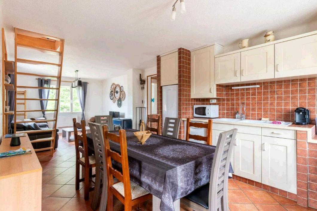 Jolie Appart T4 La Zoune Avec Jardin 8 Personnes Chorges Exterior foto